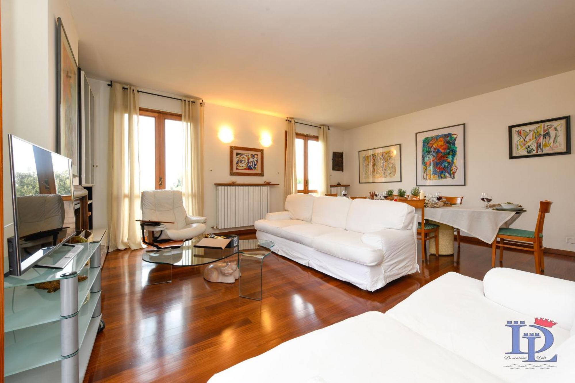 Desenzanoloft Official Partner Marriott Homes & Villas - Gardastar La Stella Del Lago Дезенцано-дель-Гарда Экстерьер фото
