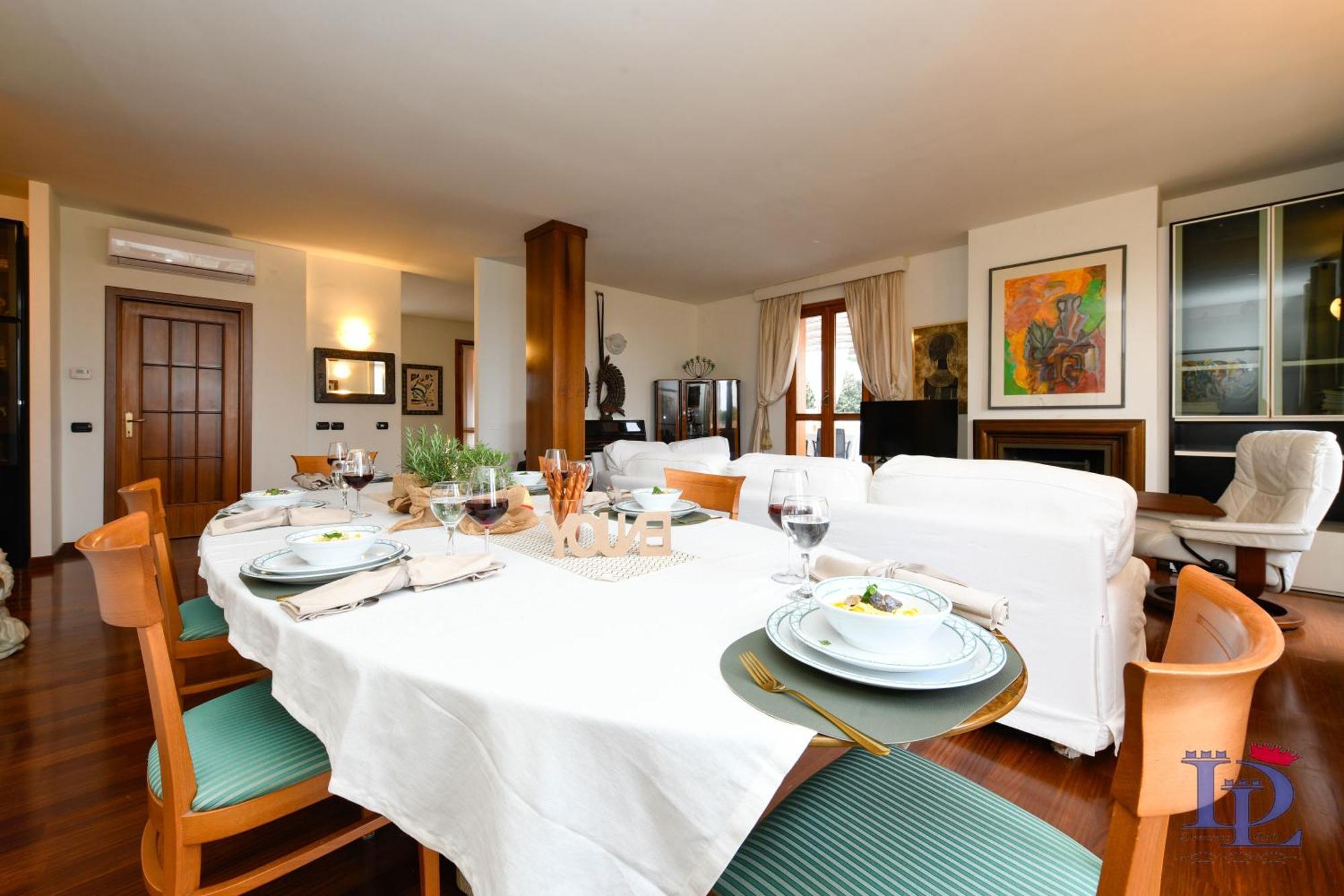 Desenzanoloft Official Partner Marriott Homes & Villas - Gardastar La Stella Del Lago Дезенцано-дель-Гарда Экстерьер фото
